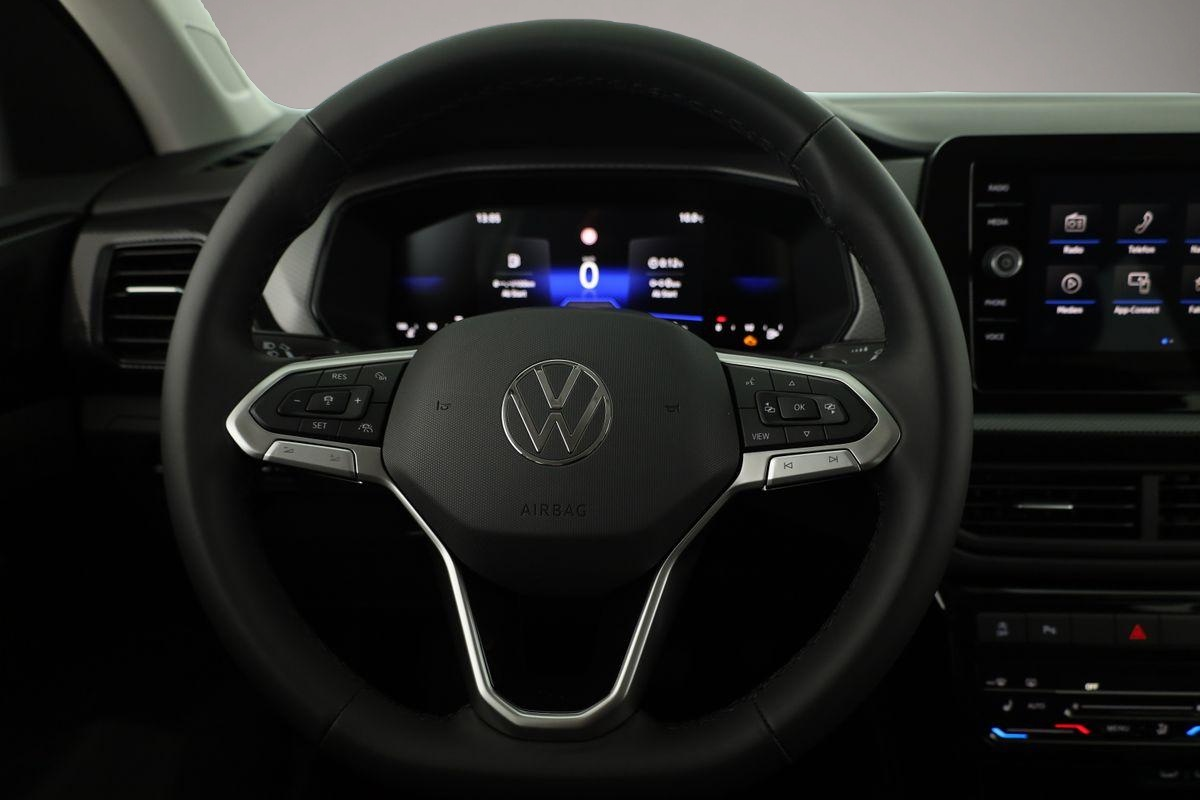 Volkswagen T-Cross (04/2026, Benzin)
