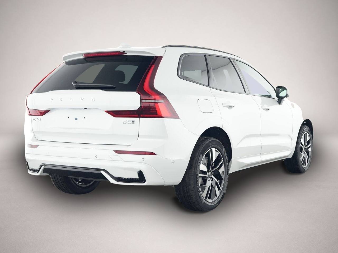 Volvo XC60 (07/2025, Benzin)