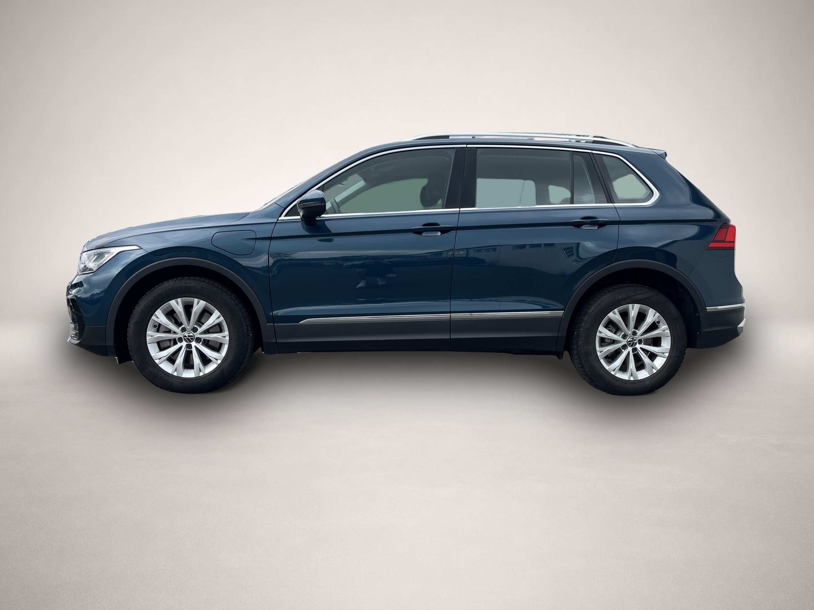 Volkswagen Tiguan (09/2021, Hybrid (Benzin/Elektro))