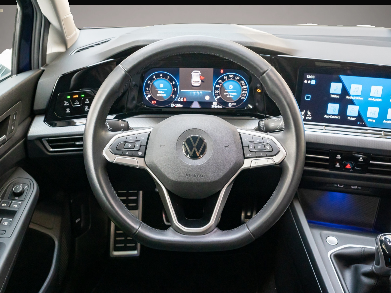 Volkswagen Golf (01/2022, Benzin)