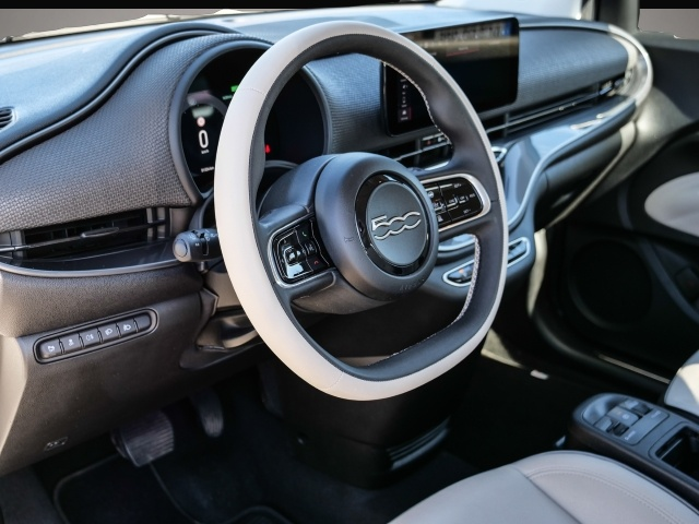 Fiat 500e (02/2023, ELECTRIC)
