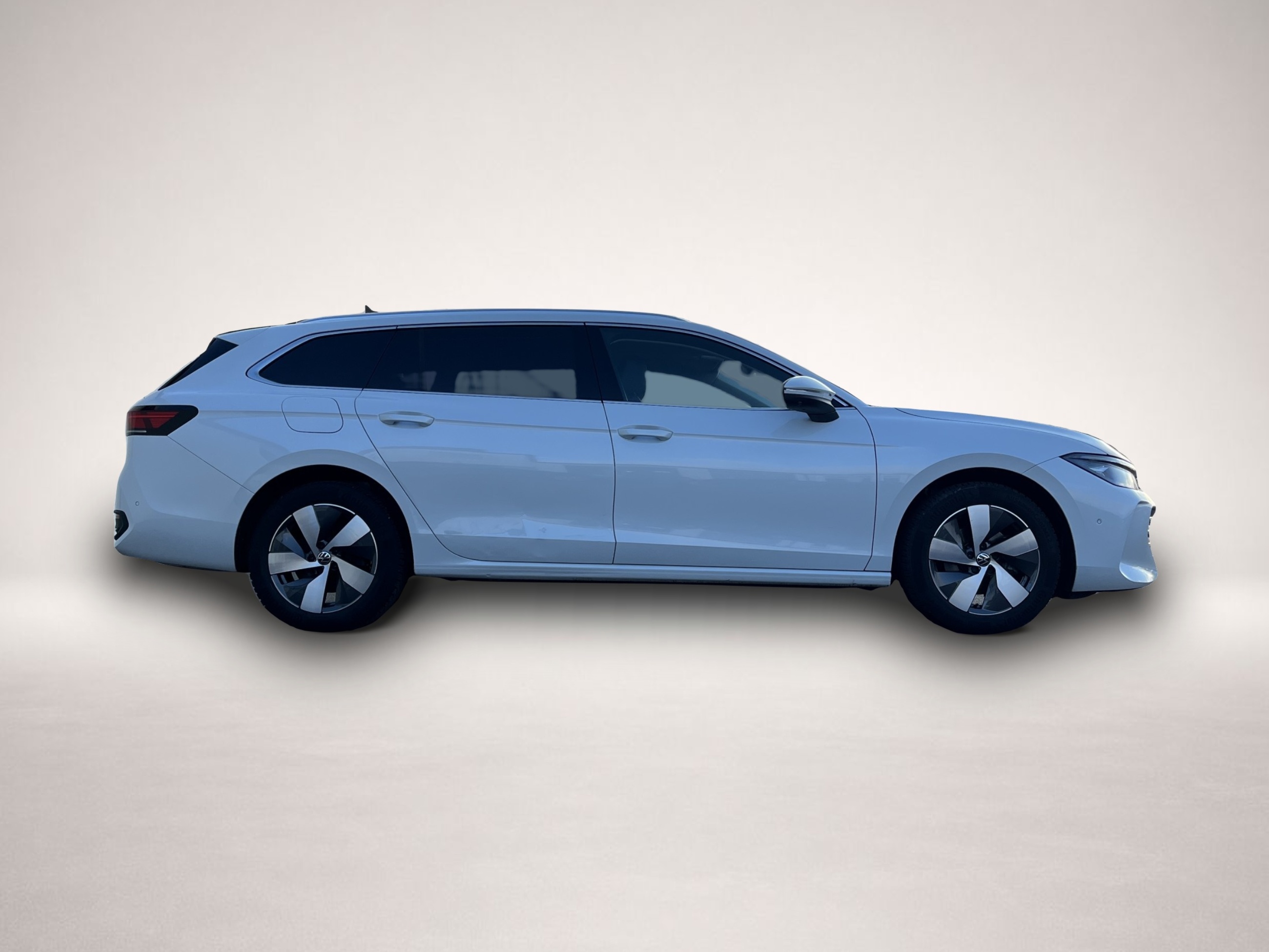 Volkswagen Passat Variant (09/2025, Benzin)