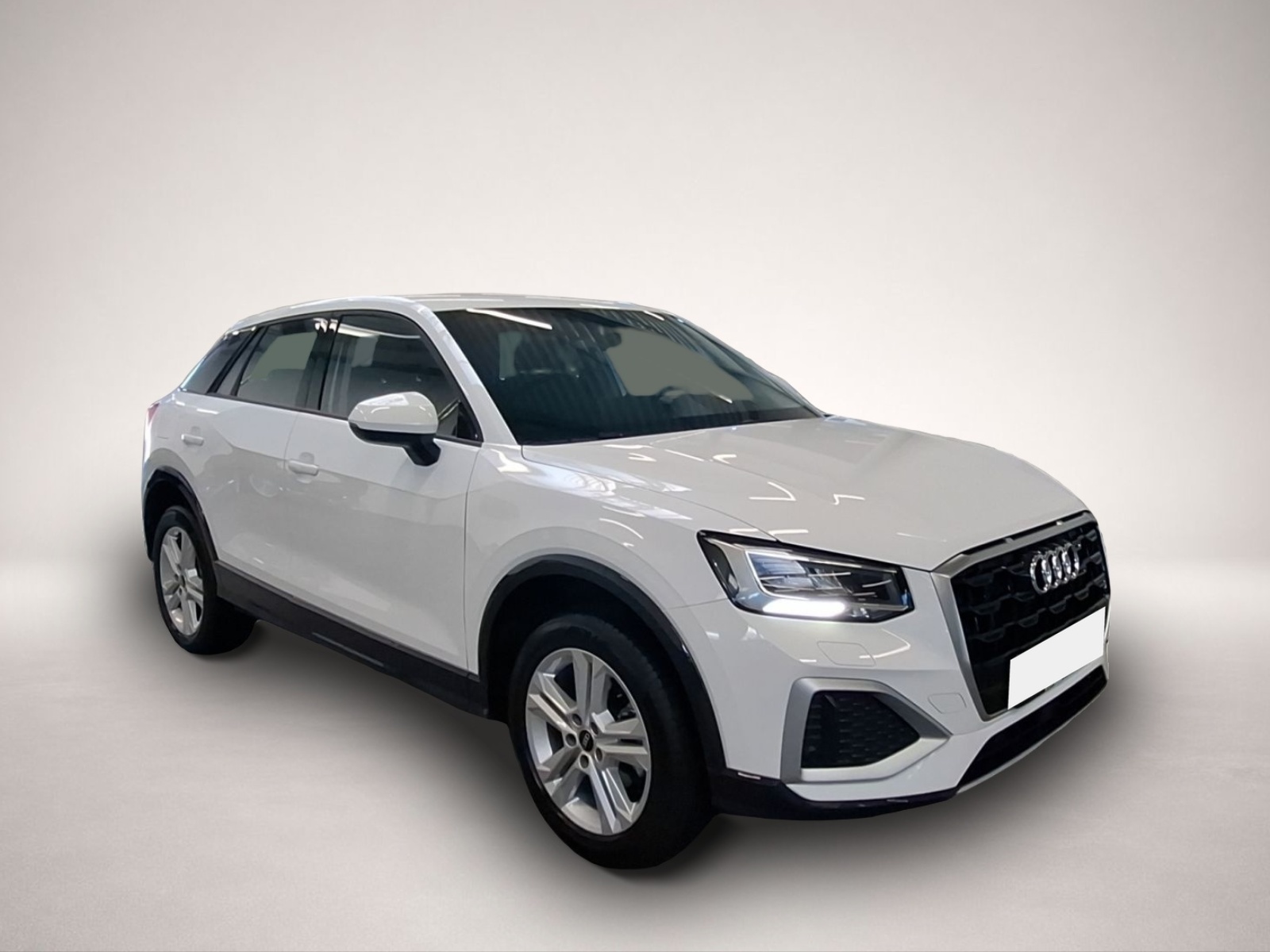 Audi Q2 (10/2022, Benzin)