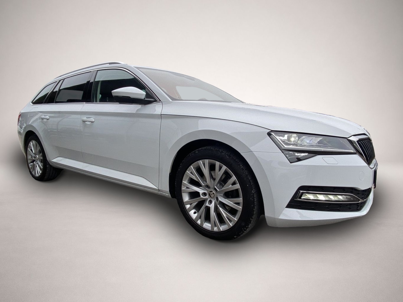 Skoda Superb (05/2022, )