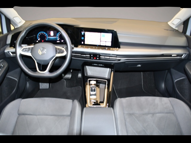 Volkswagen Golf (02/2023, Benzin)