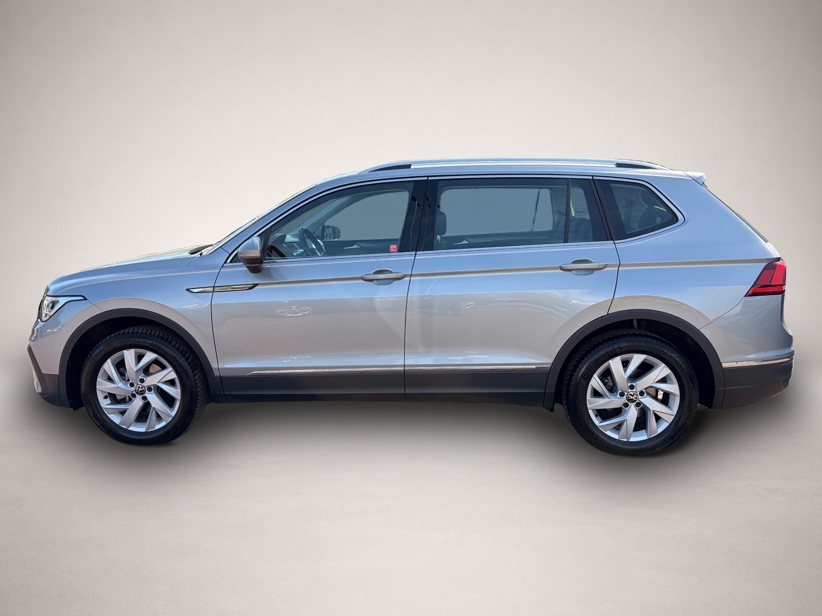 Volkswagen Tiguan Allspace (03/2025, Benzin)