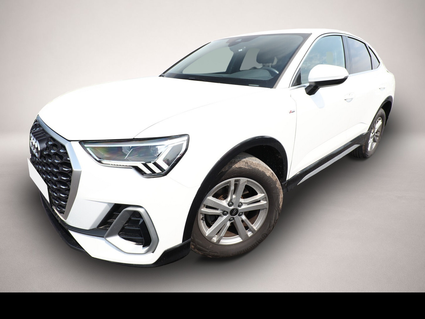 Audi Q3 (03/2023, Benzin)