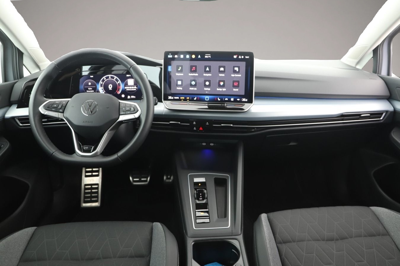 Volkswagen Golf (10/2025, Benzin)