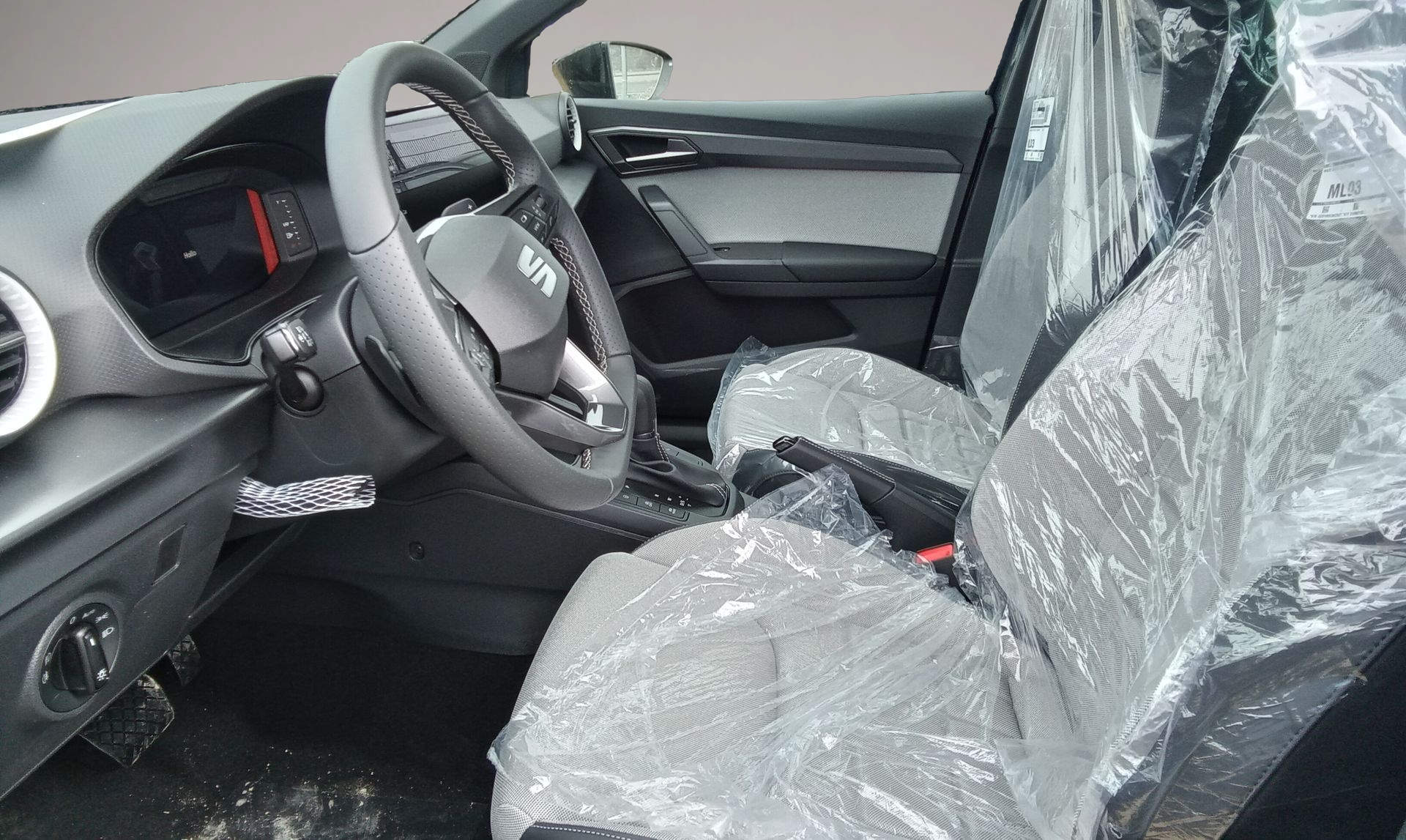 Seat Arona (, Benzin)