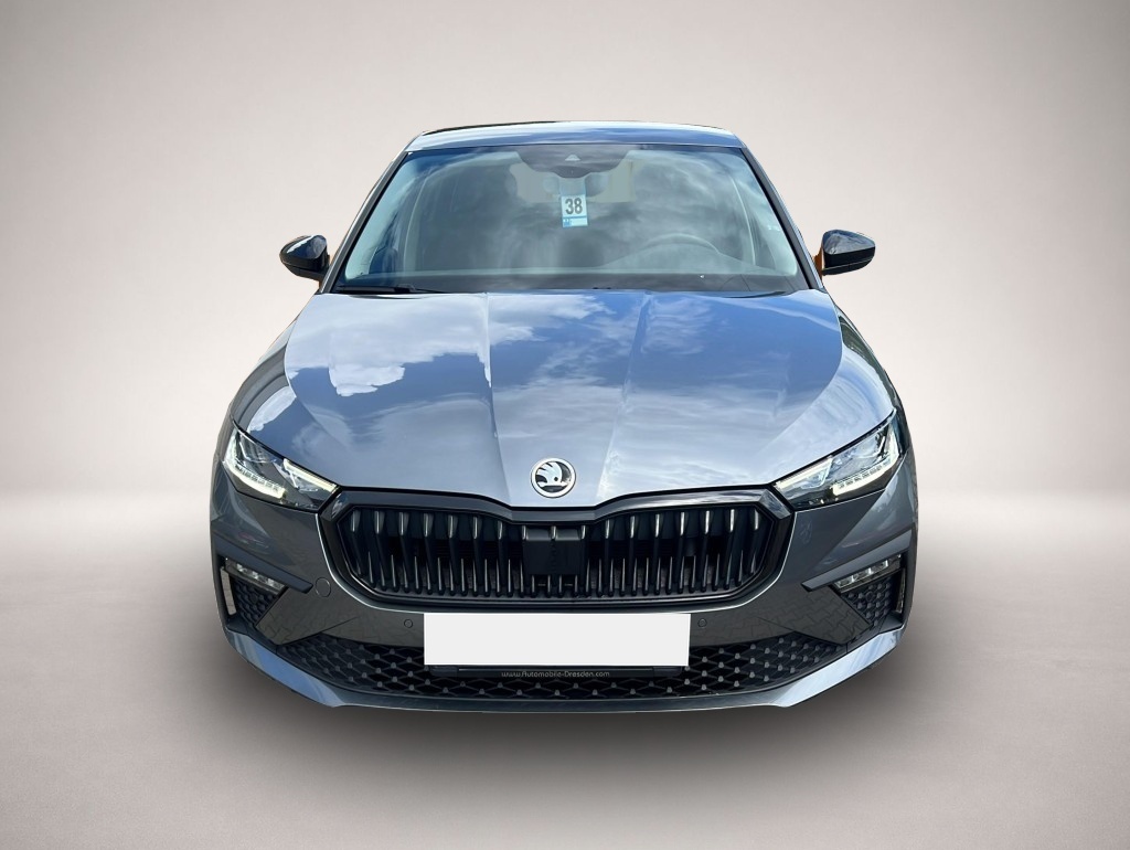 Skoda Scala (07/2025, Benzin)
