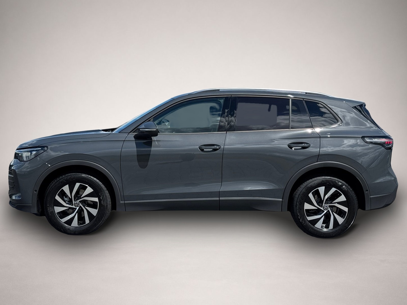 Volkswagen Tiguan (06/2026, Benzin)