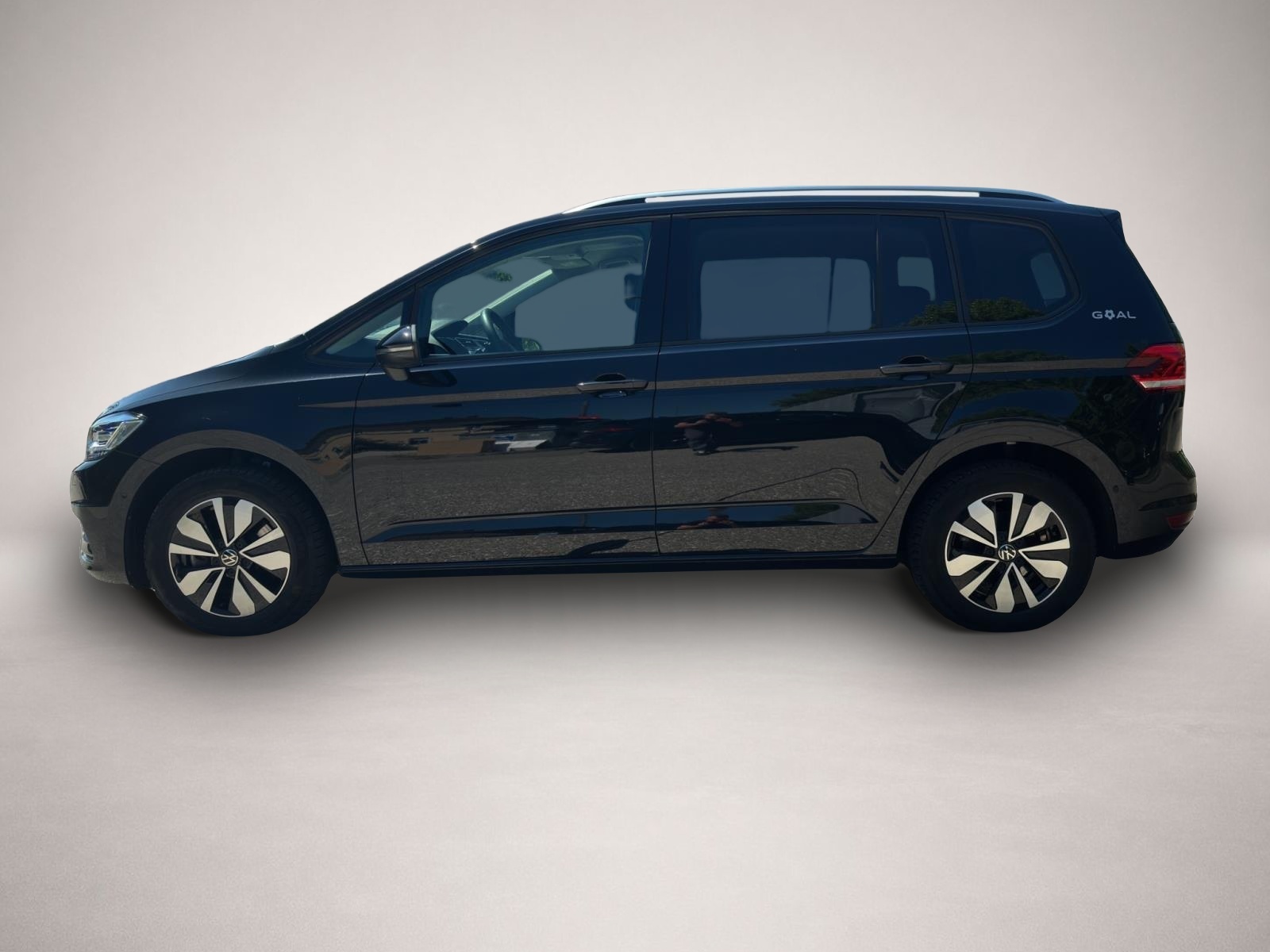 Volkswagen Touran (09/2025, Benzin)