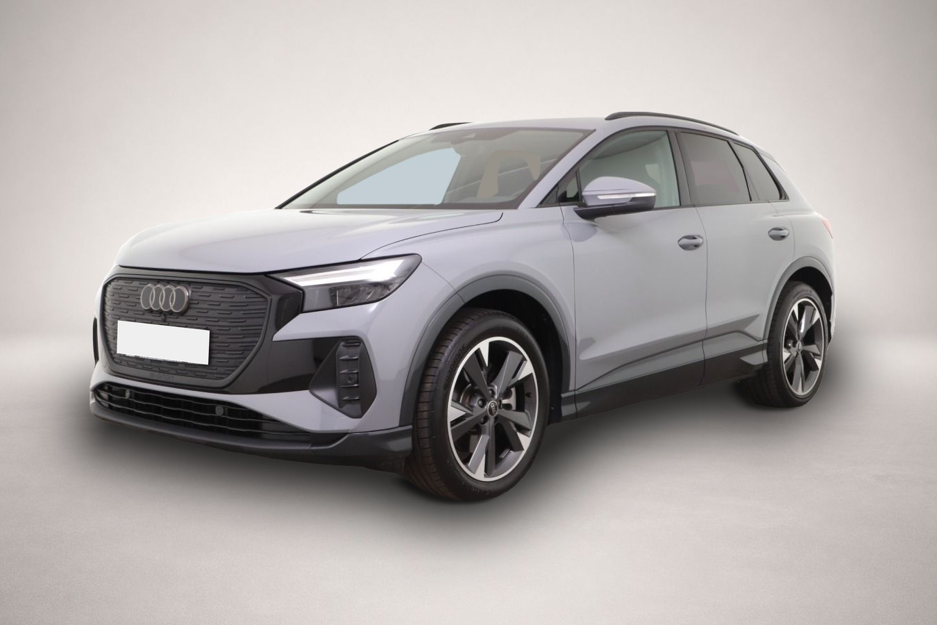 Audi Q4 e-tron (09/2025, ELECTRIC)