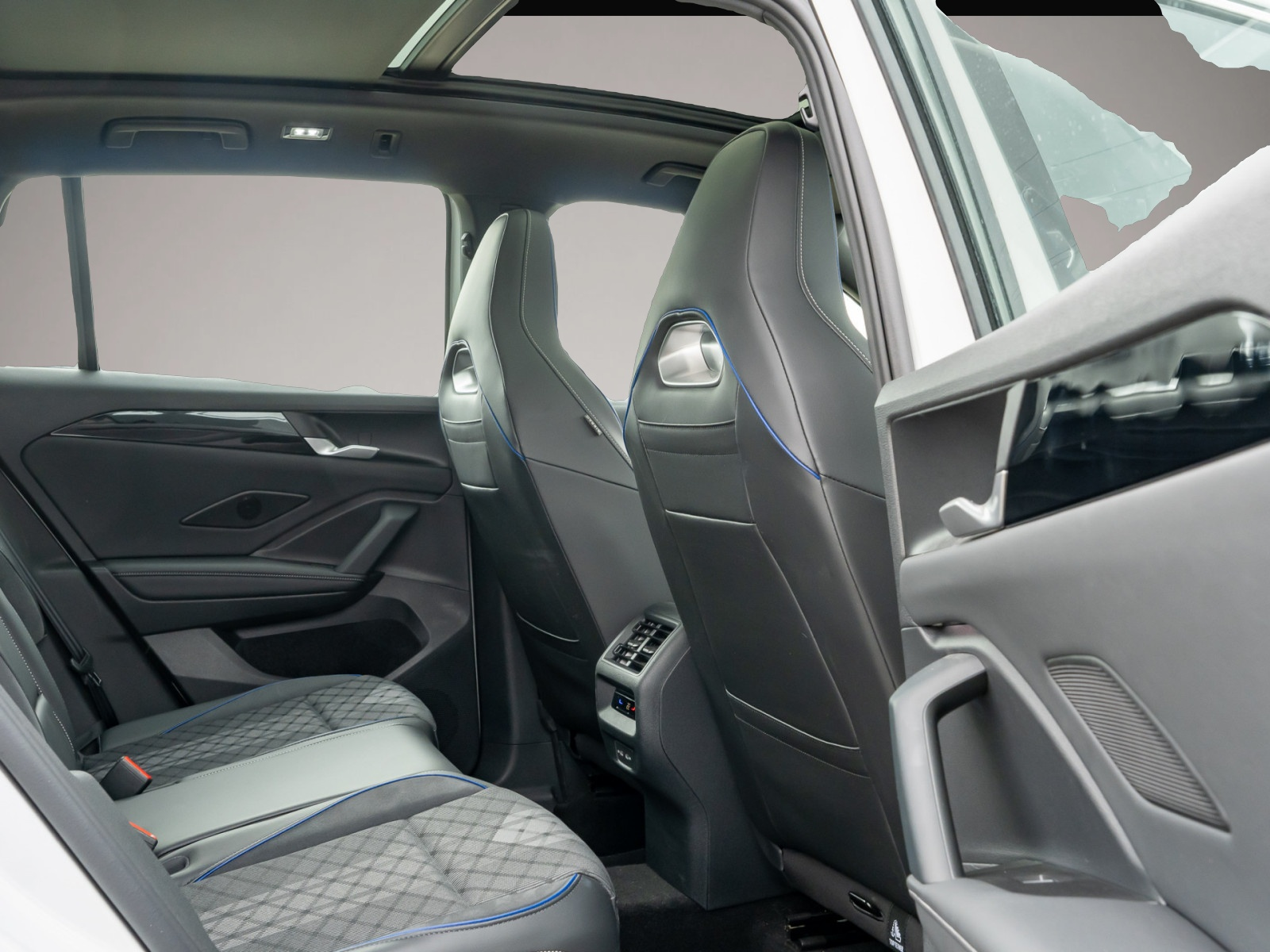 Volkswagen Tiguan (03/2025, Diesel)