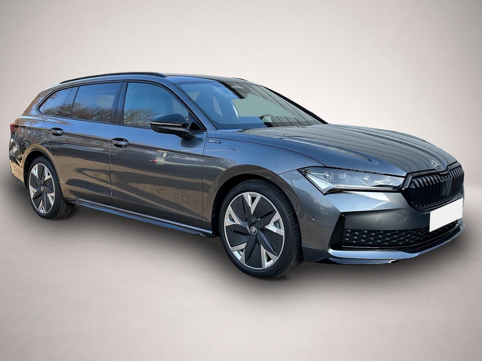 Skoda Superb (03/2026, Benzin)