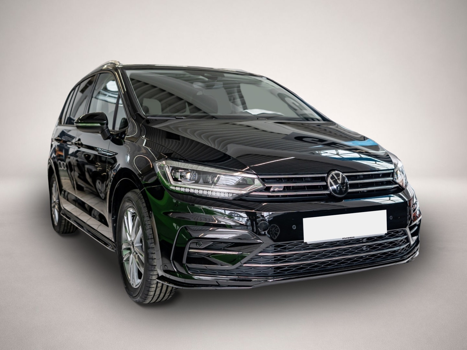 Volkswagen Touran (01/2026, Benzin)