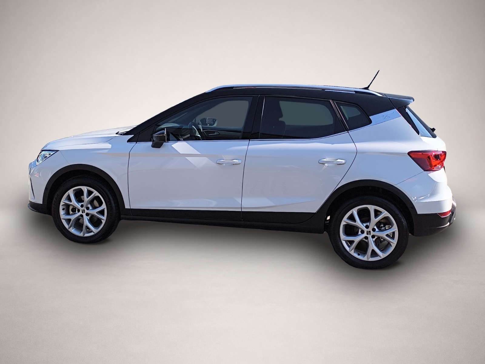 Seat Arona (06/2024, Benzin)