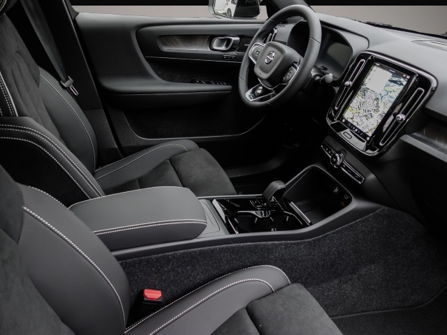 Volvo C40 (10/2024, ELECTRIC)