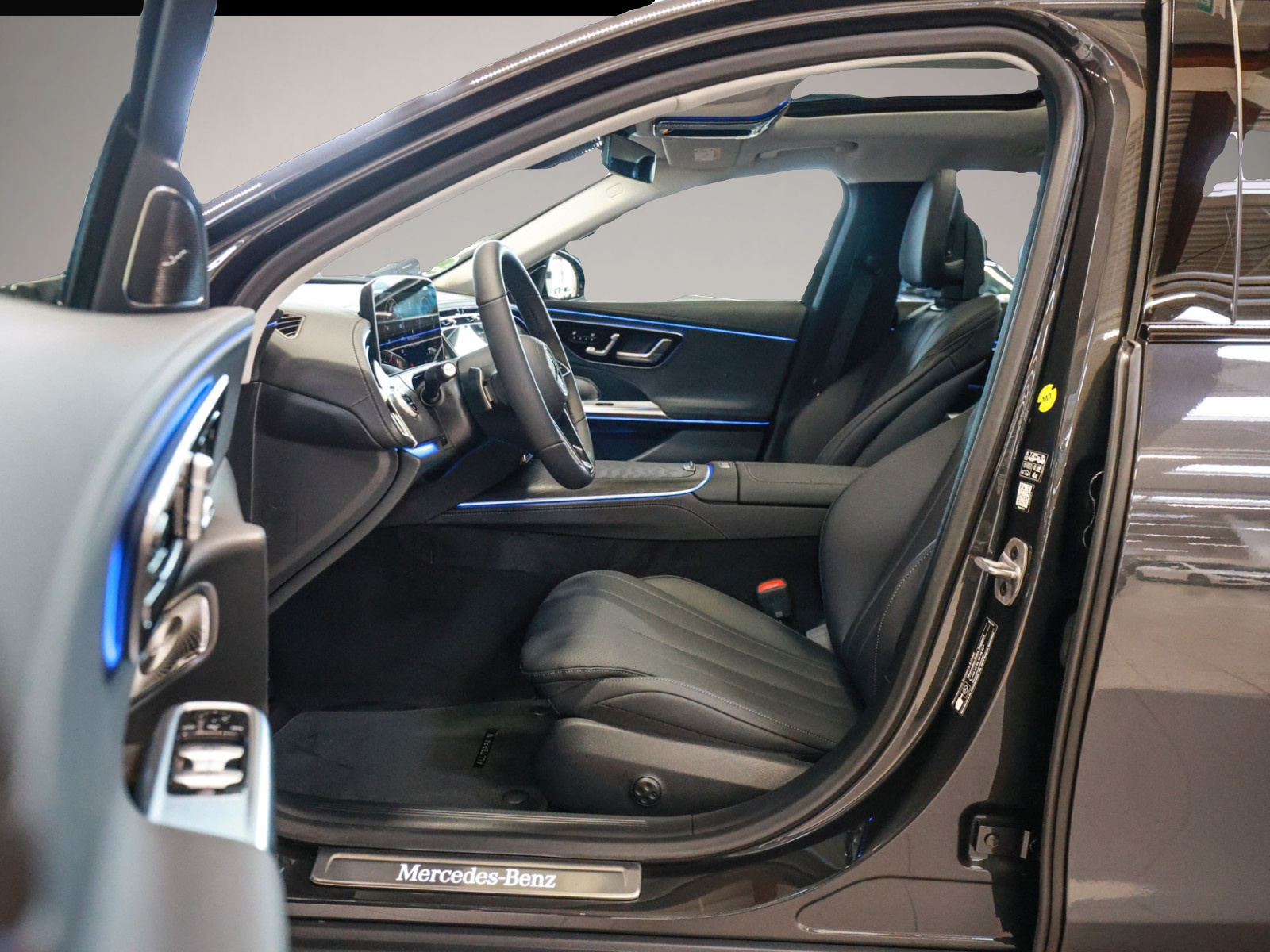 Mercedes-Benz E 300 (10/2025, Hybrid (Diesel/Elektro))