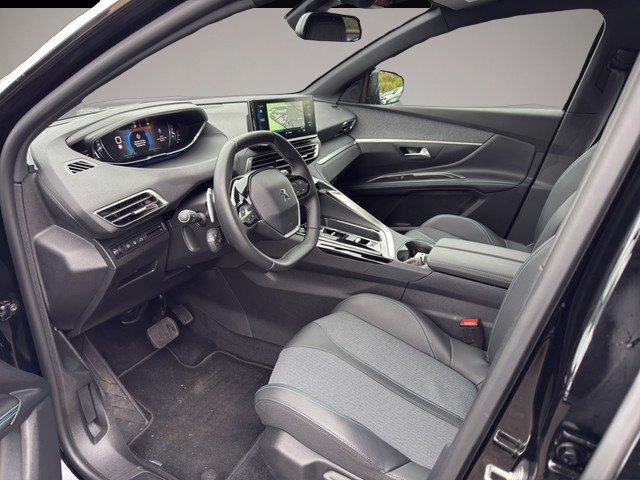 Peugeot 5008 (10/2023, Benzin)