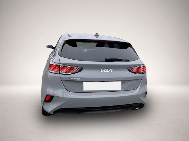 KIA cee'd / Ceed (03/2025, Benzin)
