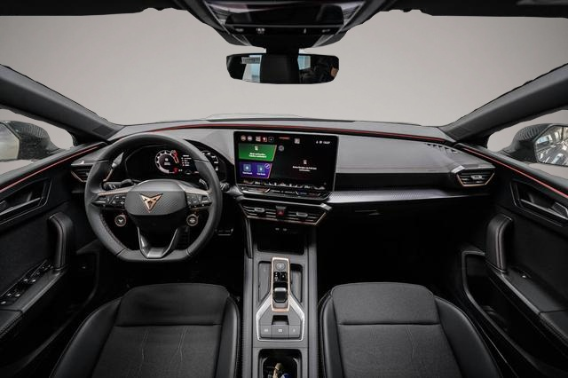 Cupra Leon (02/2026, Benzin)