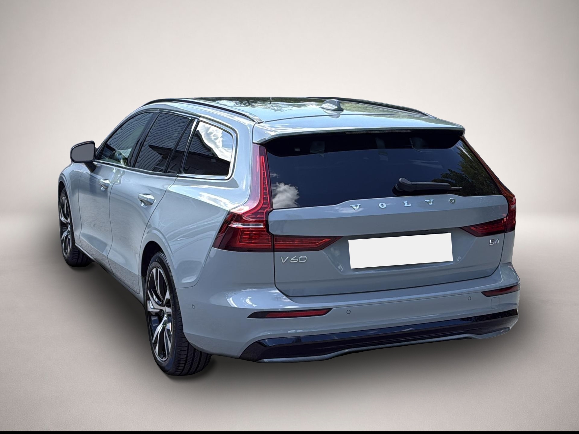 Volvo V60 (08/2025, Benzin)