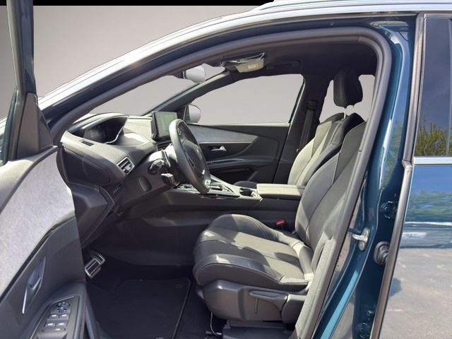 Peugeot 3008 (02/2024, Benzin)