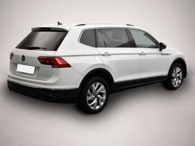 Volkswagen Tiguan Allspace (10/2023, Benzin)
