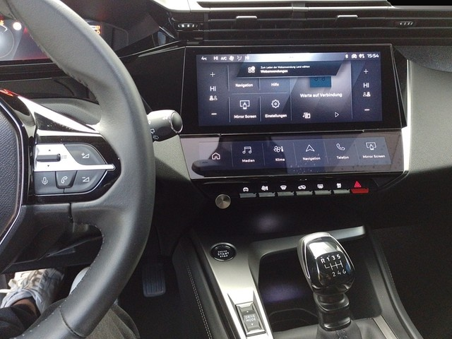 Peugeot 308 (11/2023, Benzin)