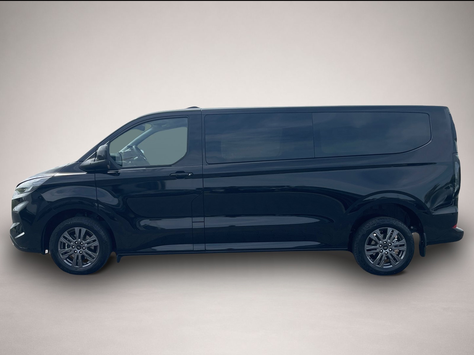 Ford Tourneo Custom (05/2026, Diesel)