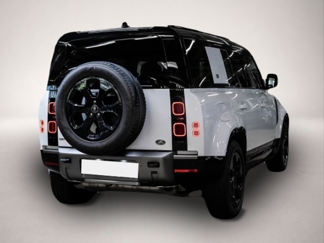 Land-Rover Defender (08/2023, Benzin)