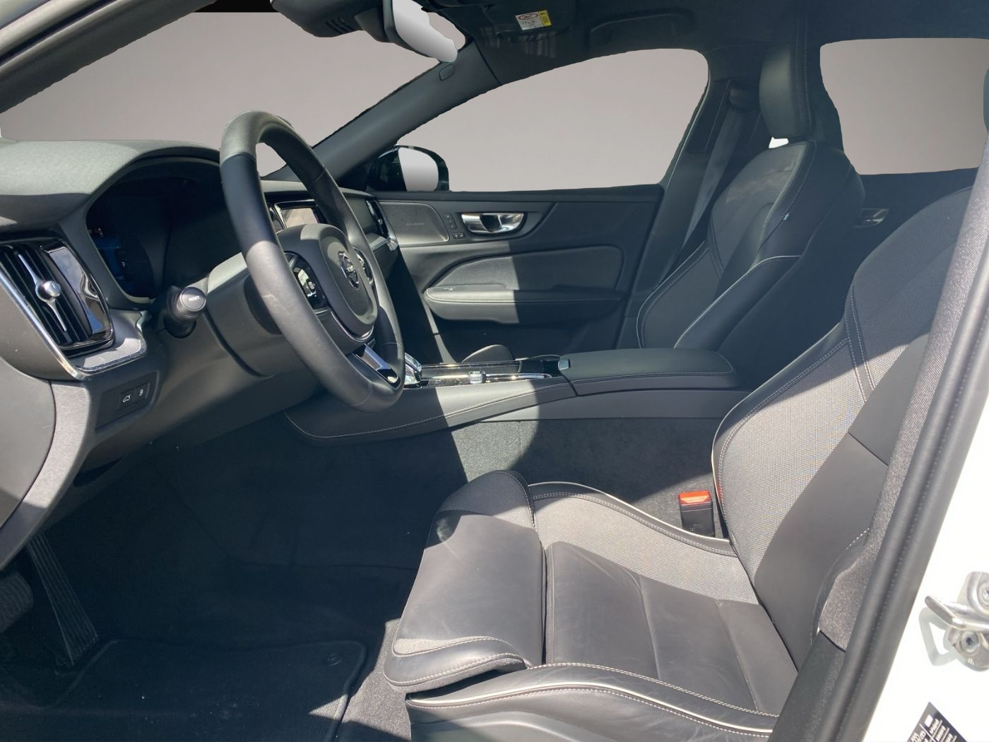 Volvo V60 (06/2024, )