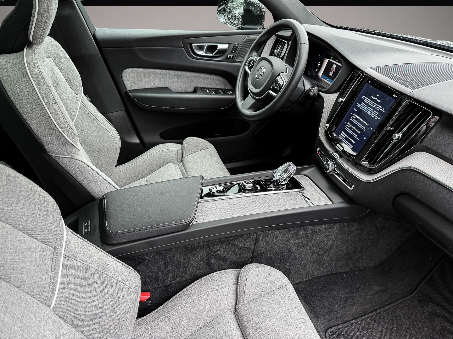 Volvo XC60 (11/2022, Hybrid (Benzin/Elektro))