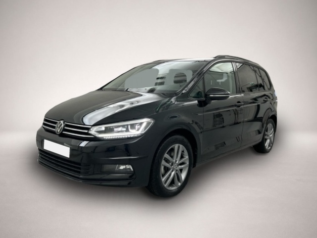 Volkswagen Touran (12/2025, Benzin)