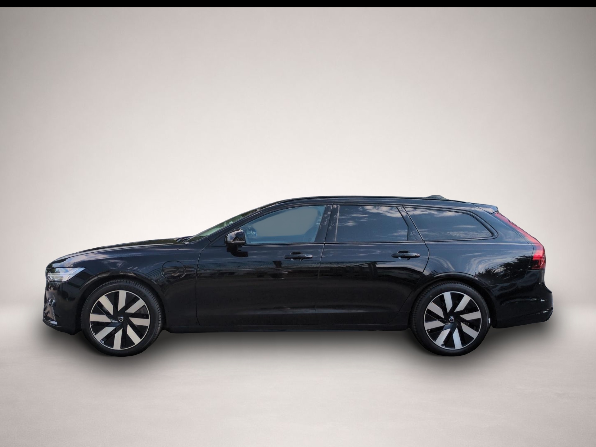 Volvo V90 (10/2025, Hybrid (Benzin/Elektro))