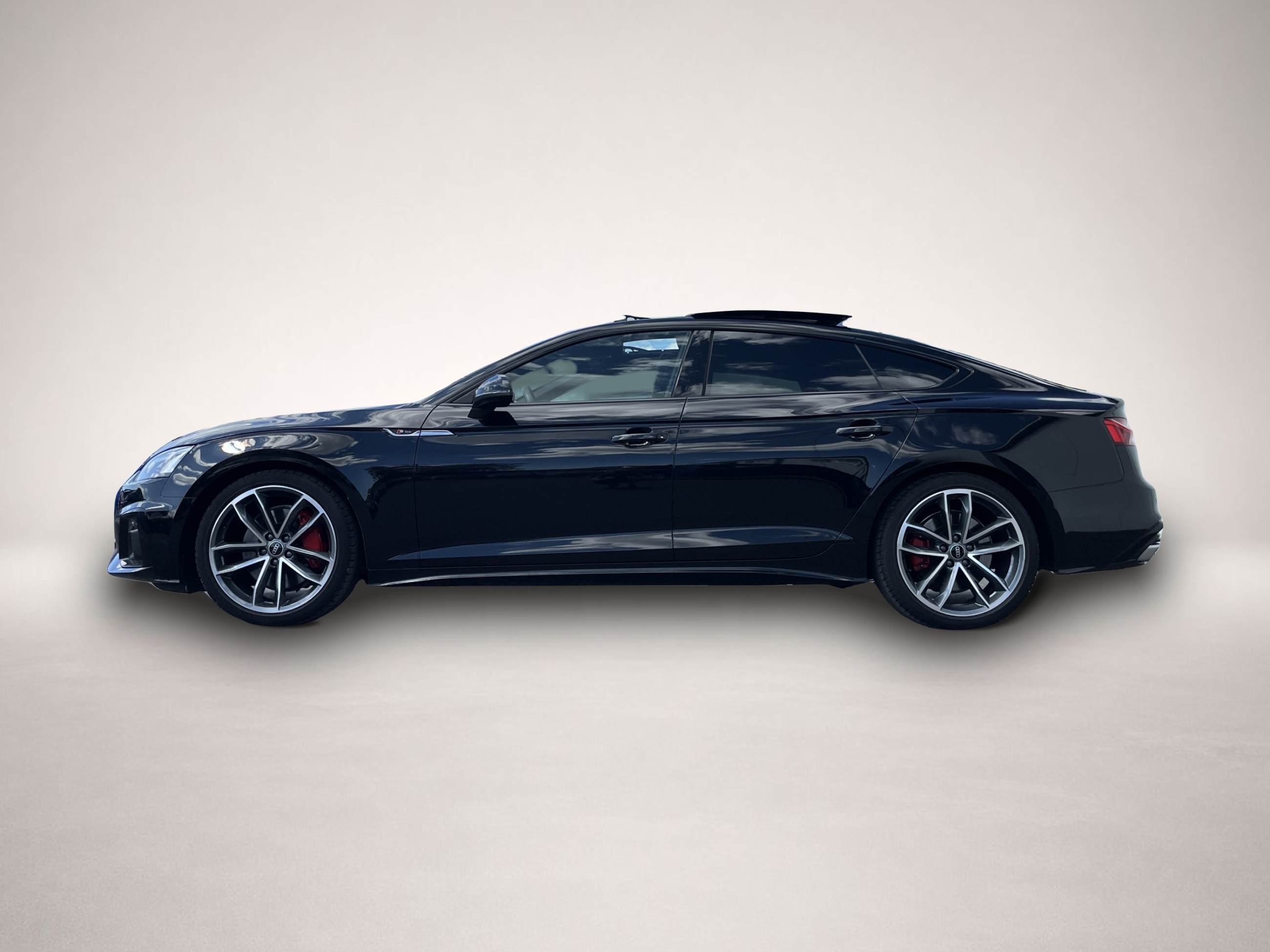 Audi A5 (05/2023, Benzin)