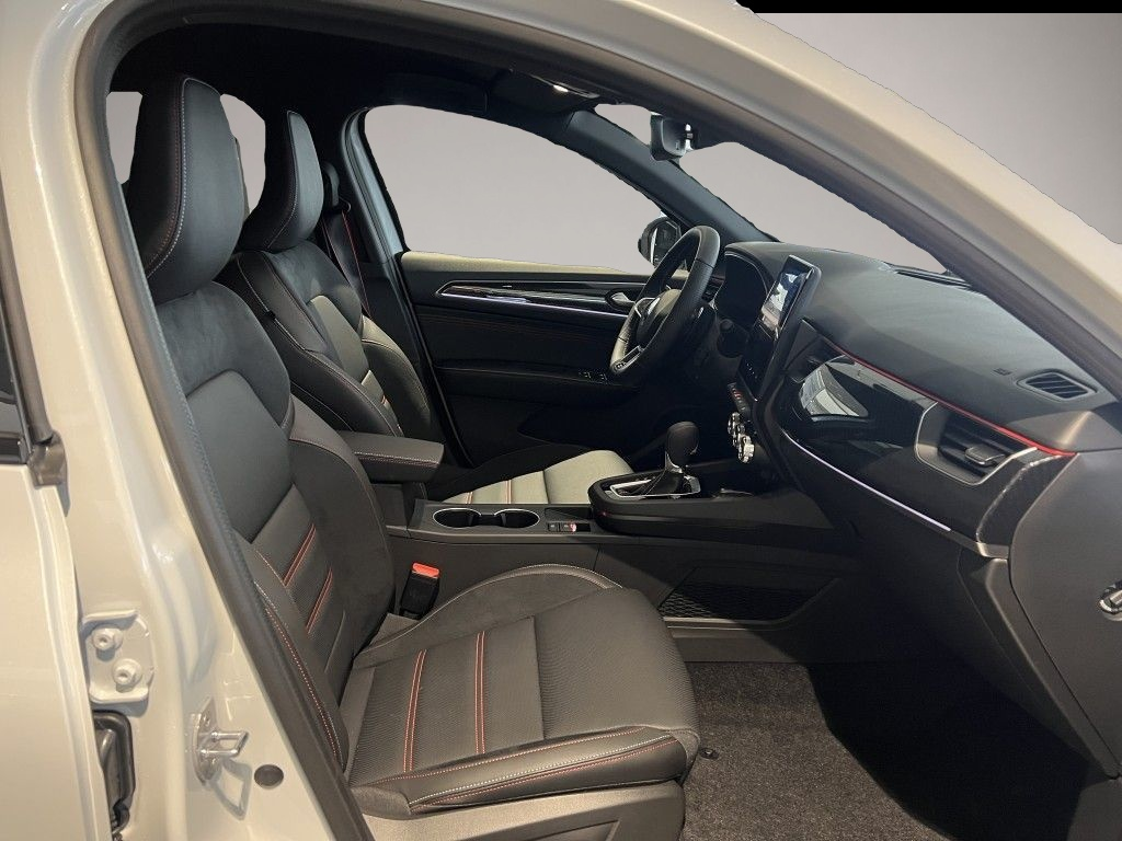 Renault Arkana (09/2023, Benzin)