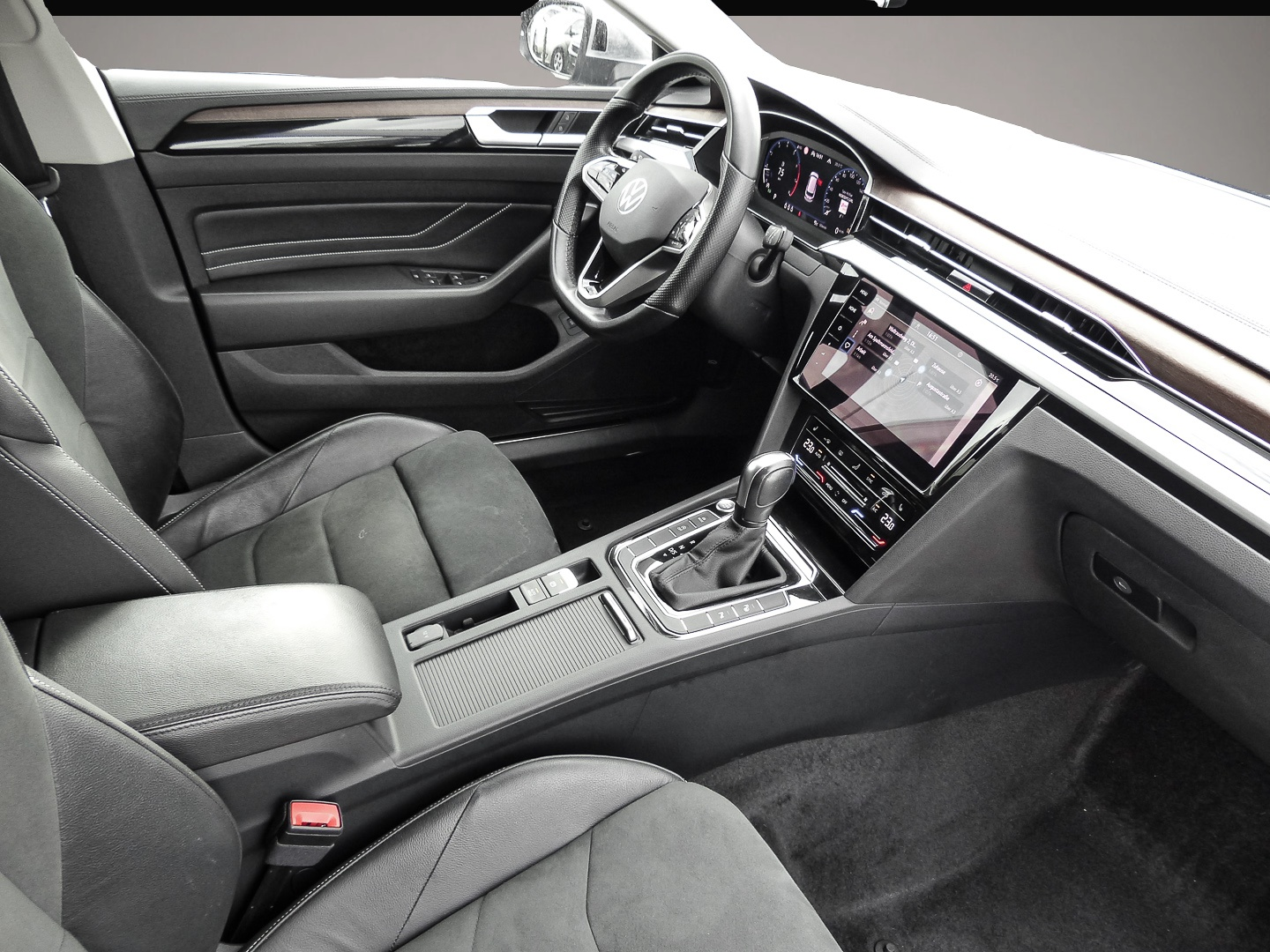 Volkswagen Arteon (04/2021, Benzin)