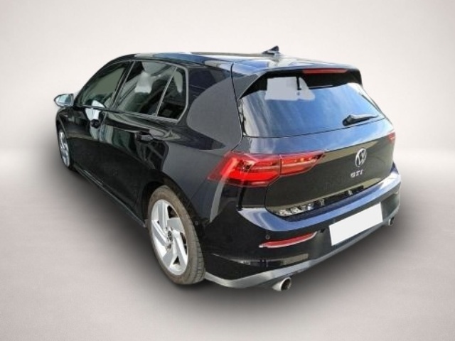 Volkswagen Golf (07/2022, Benzin)