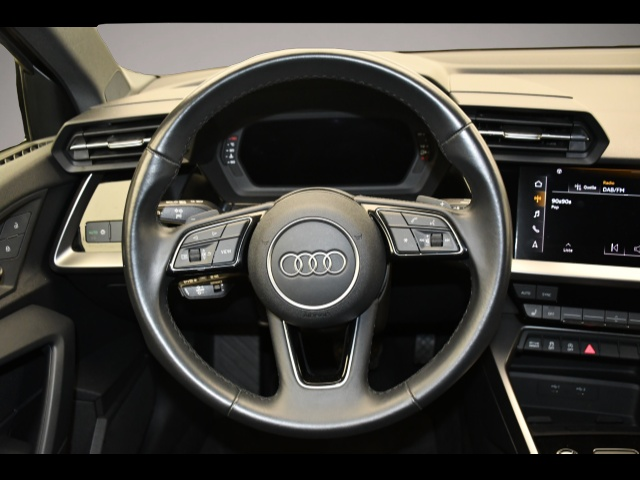 Audi A3 (11/2022, Benzin)