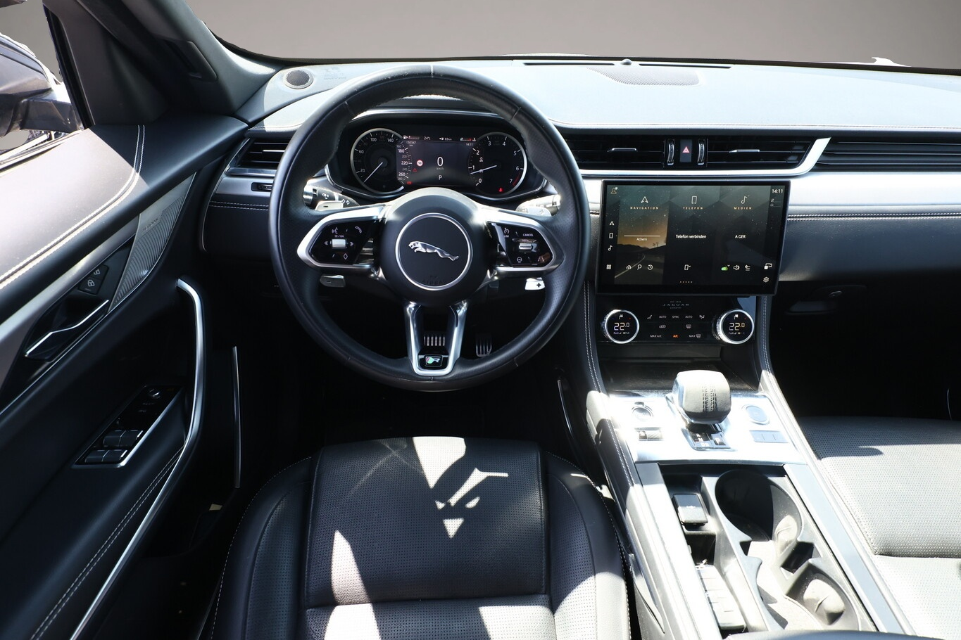 Jaguar F-Pace (08/2022, Benzin)