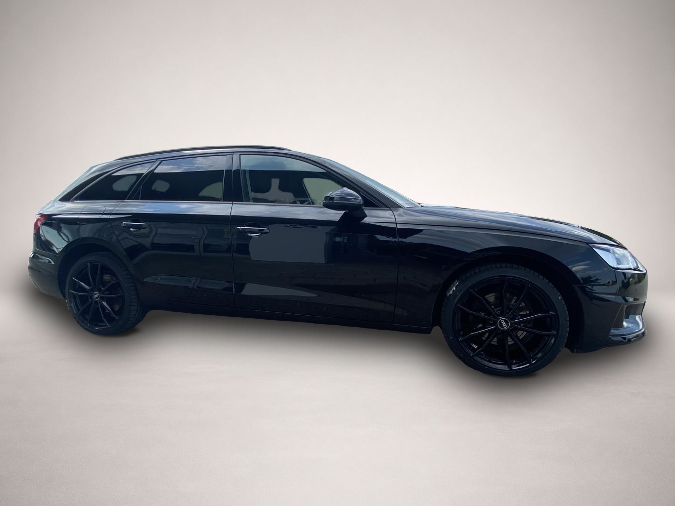 Audi A4 (08/2022, )