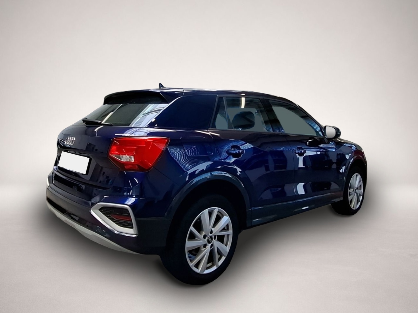 Audi Q2 (12/2022, Benzin)