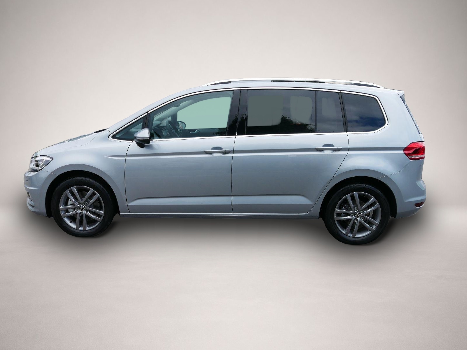 Volkswagen Touran (06/2026, Benzin)