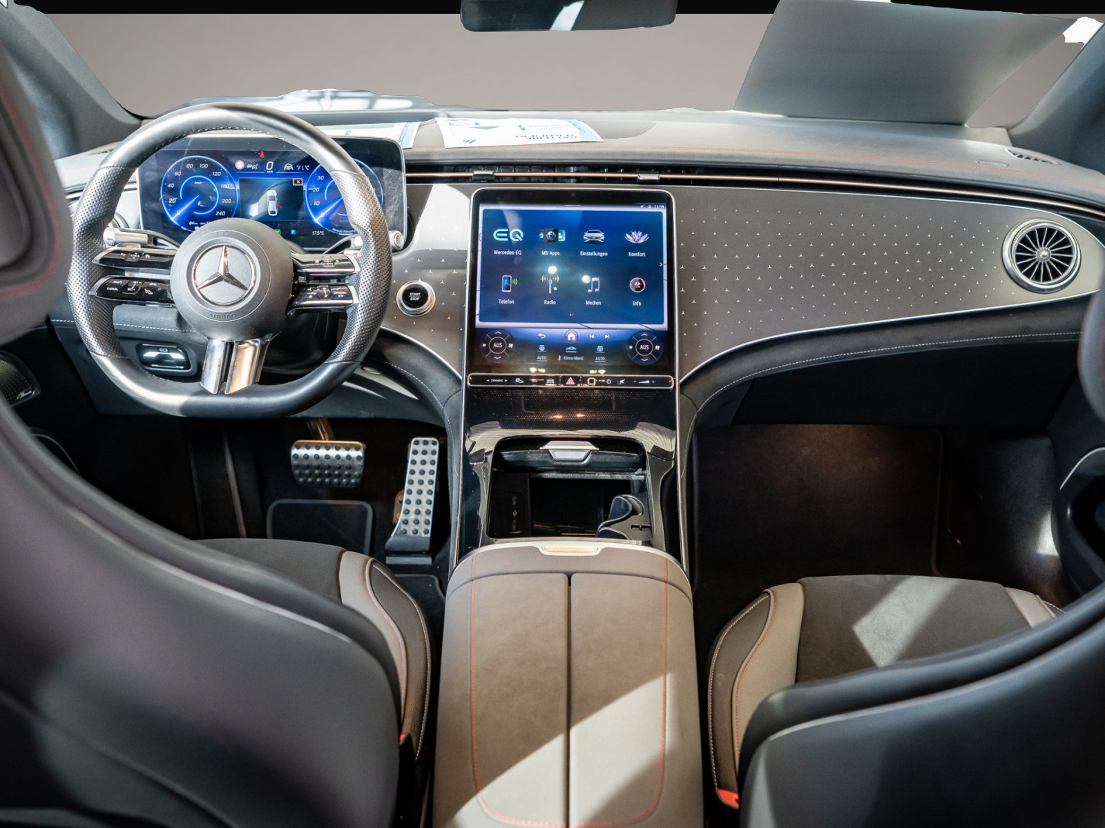 Mercedes-Benz EQS (12/2022, ELECTRIC)