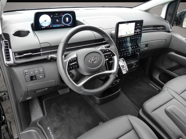 Hyundai STARIA (12/2023, Diesel)