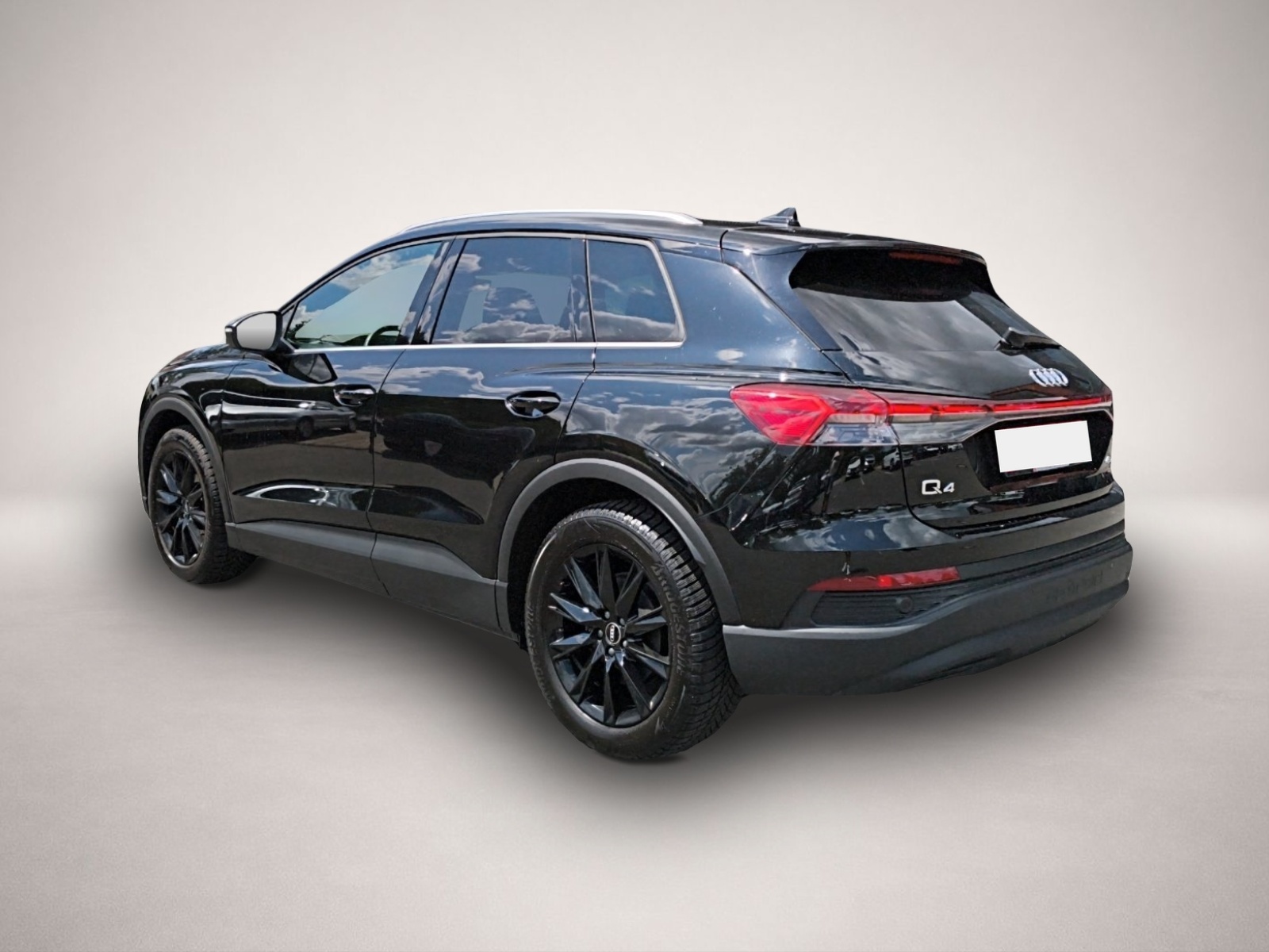 Audi Q4 e-tron (04/2024, ELECTRIC)