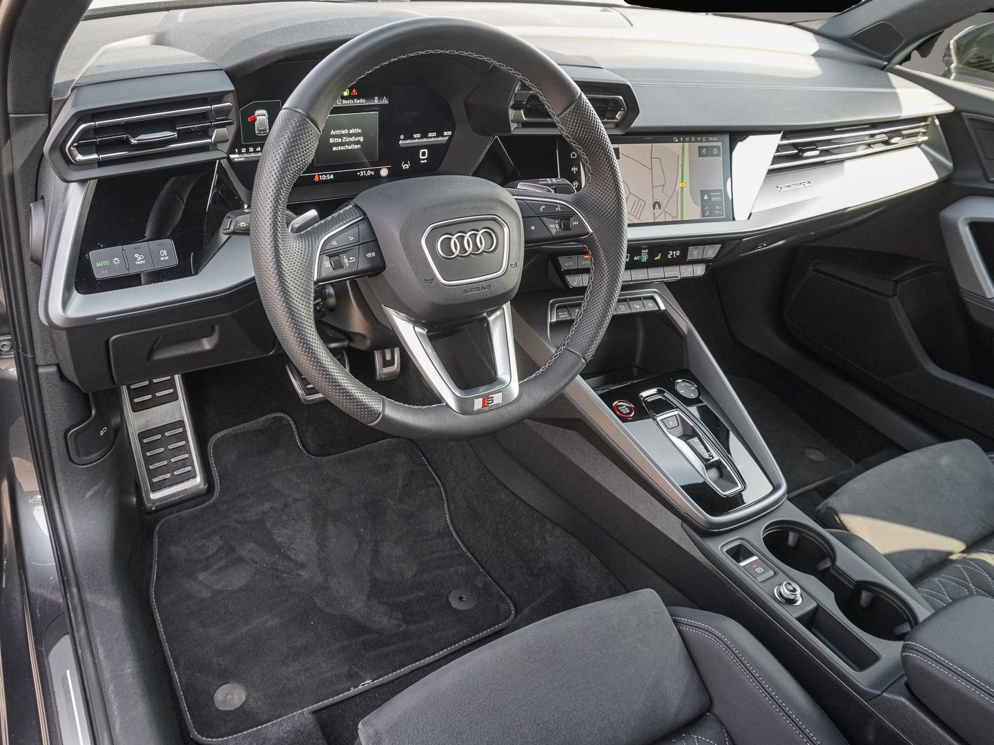Audi quattro (03/2025, )