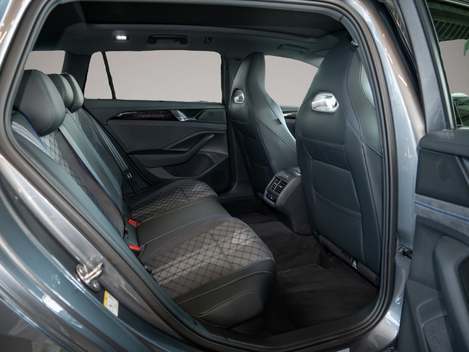 Volkswagen Passat (06/2024, Diesel)